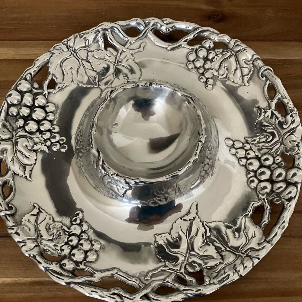 Arthur Court Silver Serveware Grape Platter